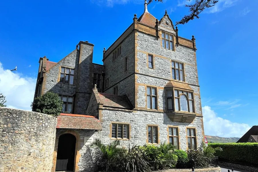 4 Coram Tower Lyme Regis, Dorset